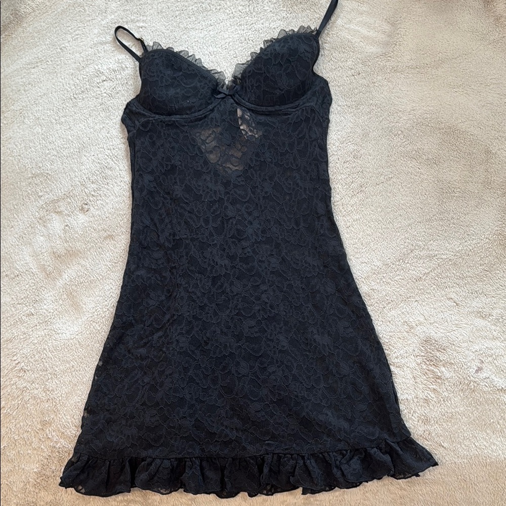 NWT Vintage Victoria’s Secret “The Lacie” underwire push-up Black Lace Chemise